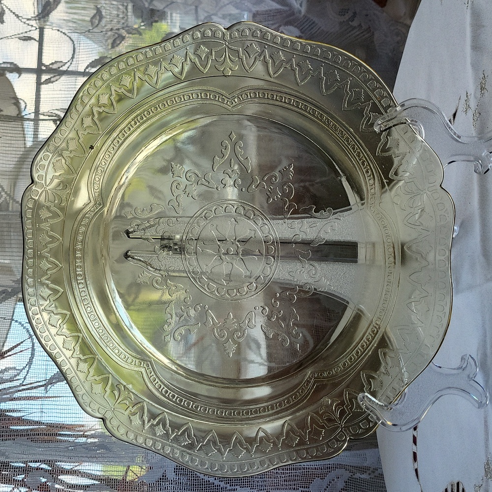 Vintage Glass Plate - 10 1/2 inches diameter